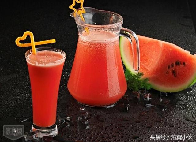 喝酒第二天吃什么养胃护肝：5个饮食方案帮你缓解难受症状