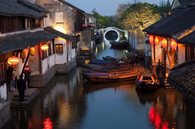 江南水乡六大古镇是哪些：史上最全古镇旅游攻略