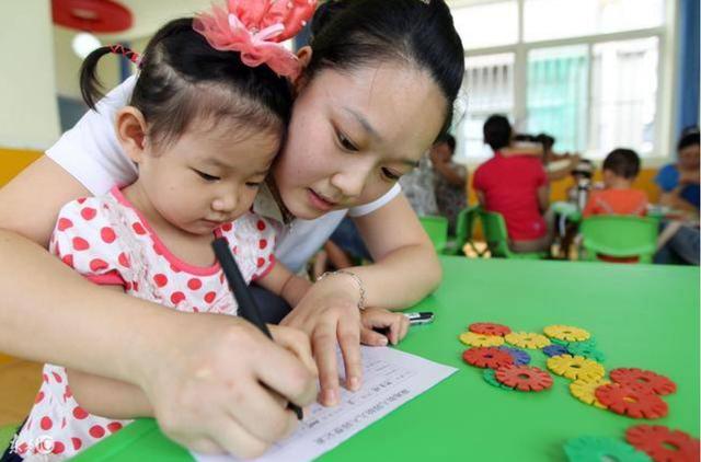 教育部带来“好消息”，幼儿园孩子们乐开了花，新规今年秋季实行