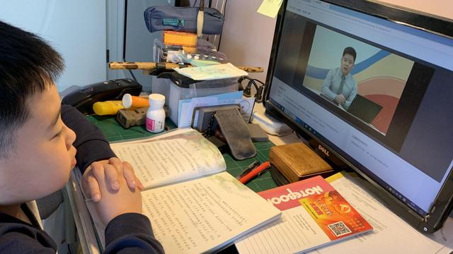 教育部发布通知，确定2022中小学暑假时间，家长表示“喜忧交加”