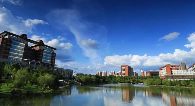 有的叫大学，有的却叫学院？两者有何区别？家长和考生们一定分清
