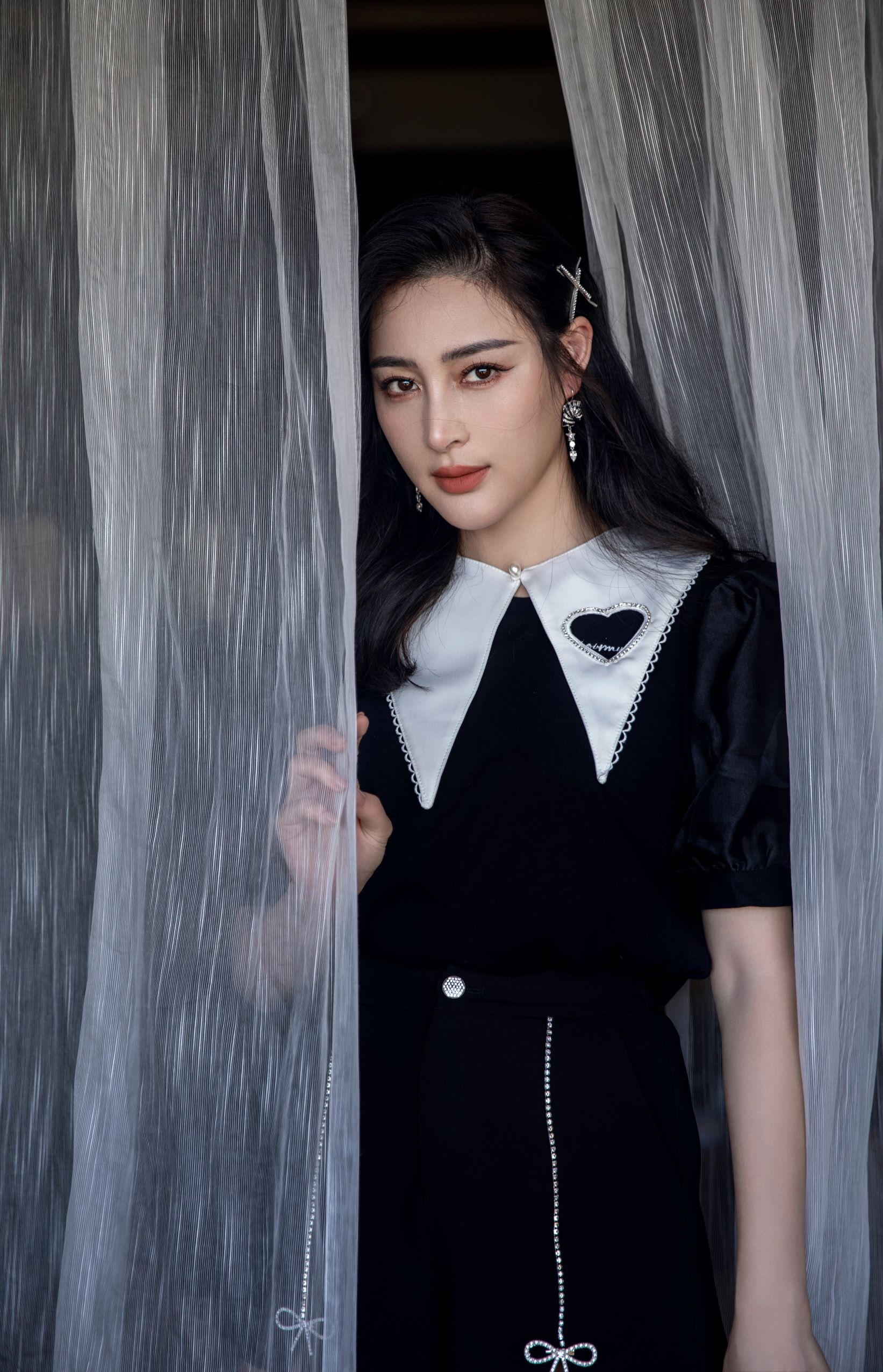 甘婷婷氛围感.jpg