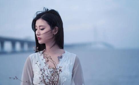 如何让渣女对你动真感情