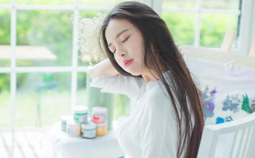女朋友经常生气拉黑我，有点累了怎么办？