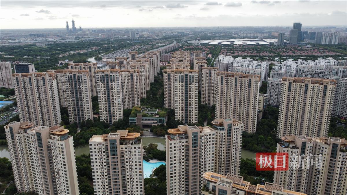 业主为卖房给中介“悬赏”22万元和iphone14，女房主：想卖了换套更大的