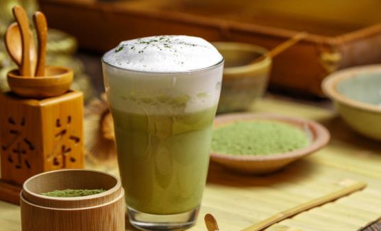 一杯奶茶要跑步6公里才能消耗 想减肥先杜绝易长胖的食物