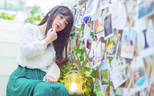 初次与女生聊天相关技巧有哪些内容，初次和女孩怎么聊天