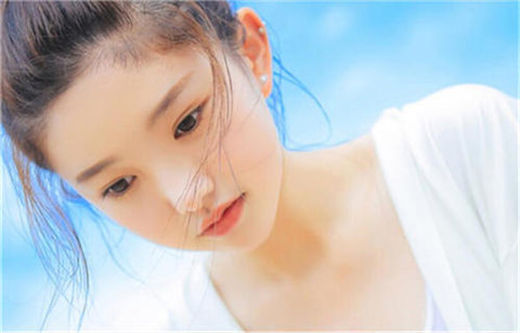 情侣吵架时，如何用温暖的话语化解矛盾？