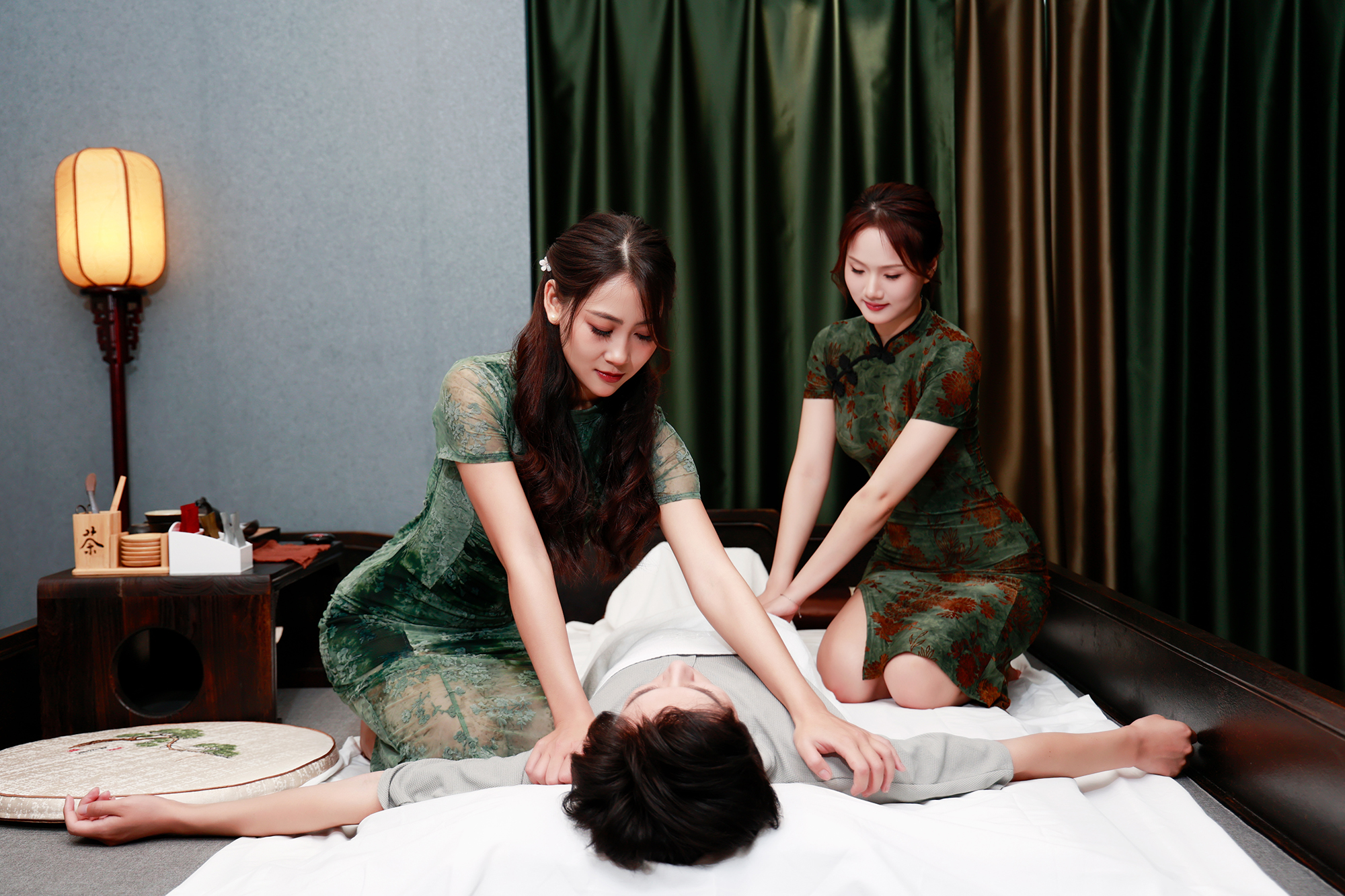 走进南京男士保健水疗会馆,感受周末特色项目的美妙体验 走进南京男士保健水疗会馆,感受周末特色项目的美妙体验