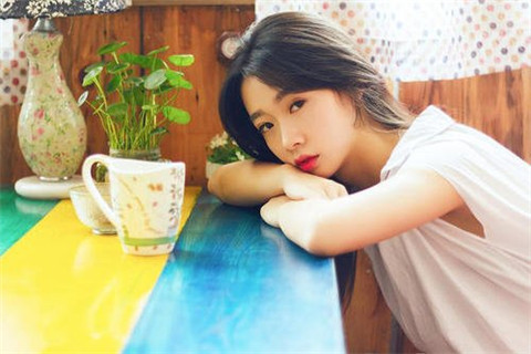 女朋友自卑自己的外表怎么办 看看这些建议