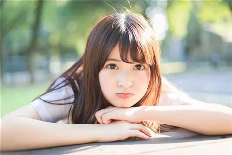 男人恋爱中掌握主动权 这招一定要用到