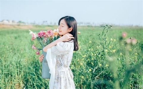 男生喜欢一个人的迹象 一个男人暗恋征兆