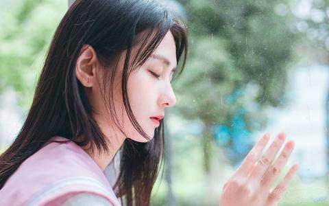 女友是否应该贷款给男友？ 女朋友该不该借给男朋友钱